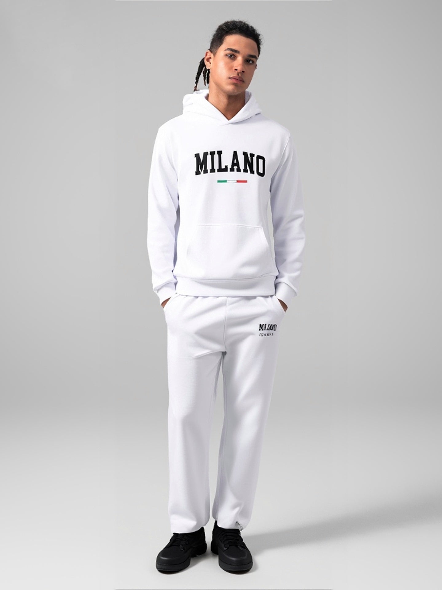 Sweat à capuche et pantalon de survêtement imprimé Milano jogging, streetwear décontracté, sport, luxe.