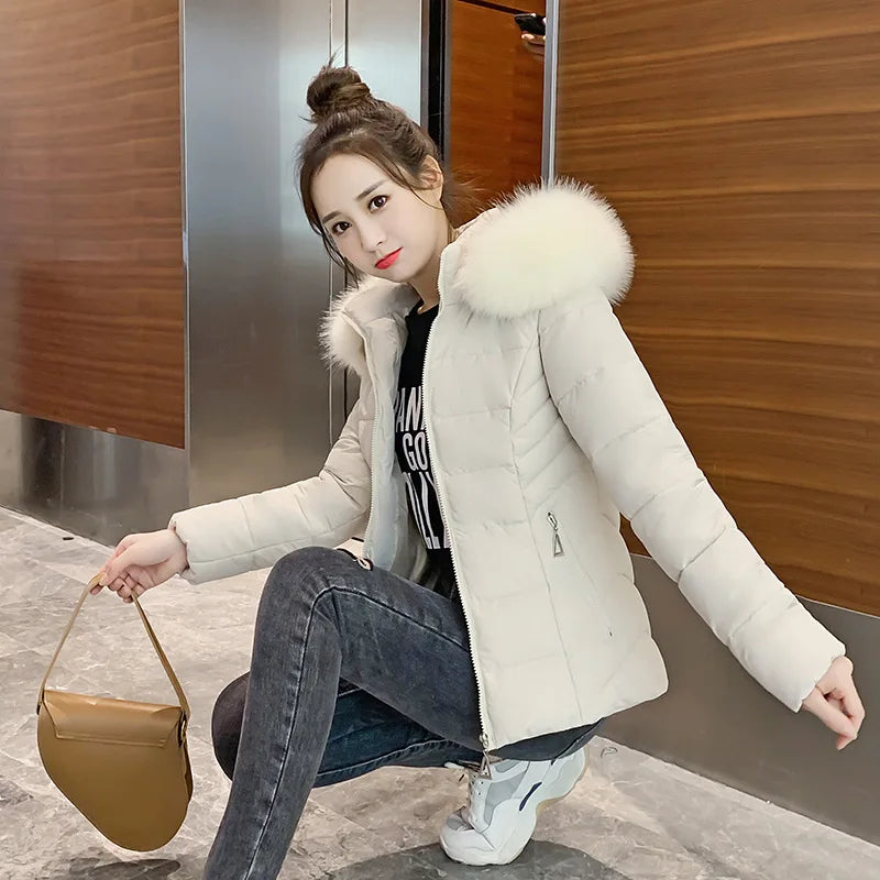 Parkas d'hiver confortables et décontractées pour femmes, nouvelle veste en coton avec col en fourrure, coupe ajustée, chapeau amovible