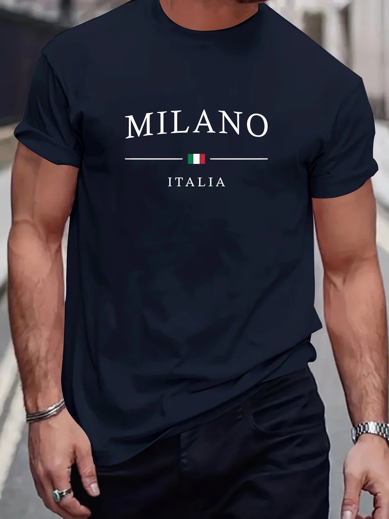 T-shirt estiva casual Milano, 100% puro cotone, scollo tondo da uomo, maniche corte.